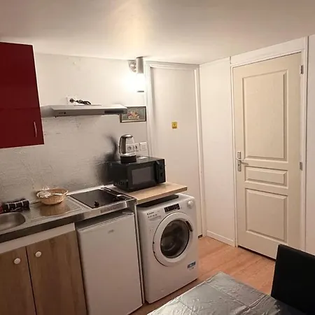 Equipe Proche Cdg, Paris, Asterix Apartament *